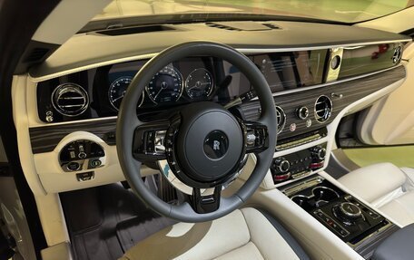 Rolls-Royce Ghost Series II рестайлинг, 2022 год, 41 500 000 рублей, 14 фотография