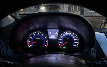 Hyundai Solaris II рестайлинг, 2012 год, 700 000 рублей, 9 фотография