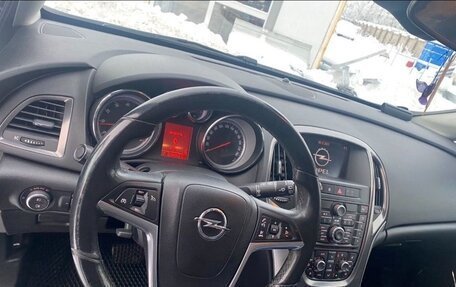 Opel Astra J, 2011 год, 850 000 рублей, 8 фотография