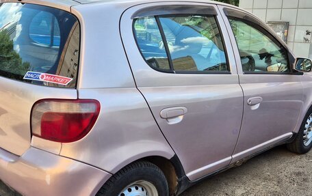 Toyota Vitz, 2000 год, 330 000 рублей, 1 фотография