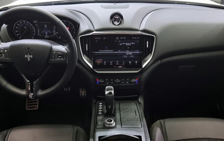 Maserati Ghibli, 2022 год, 5 209 643 рублей, 4 фотография