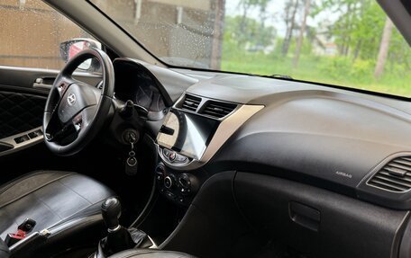 Hyundai Solaris II рестайлинг, 2013 год, 770 000 рублей, 4 фотография