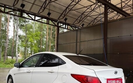 Hyundai Solaris II рестайлинг, 2013 год, 770 000 рублей, 7 фотография