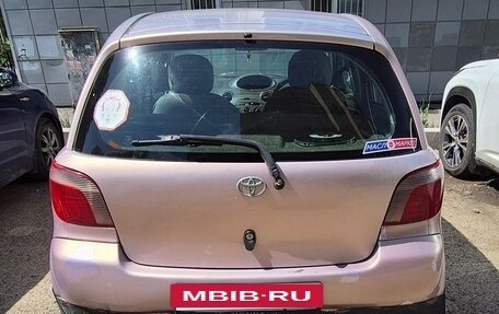 Toyota Vitz, 2000 год, 330 000 рублей, 3 фотография