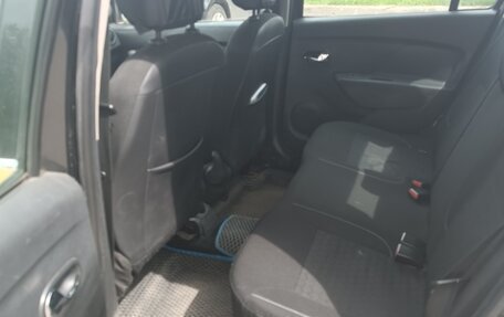 Renault Logan II, 2016 год, 350 000 рублей, 5 фотография