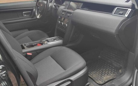 Land Rover Discovery Sport I рестайлинг, 2019 год, 3 200 000 рублей, 6 фотография