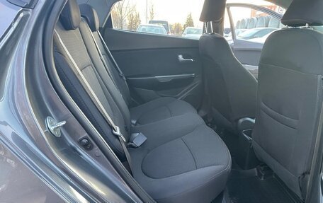 KIA Rio III рестайлинг, 2013 год, 1 029 000 рублей, 19 фотография