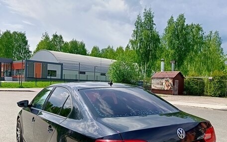 Volkswagen Jetta VI, 2011 год, 750 000 рублей, 5 фотография