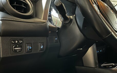 Toyota RAV4, 2017 год, 2 330 000 рублей, 16 фотография