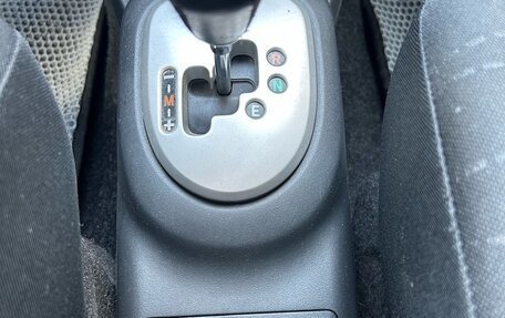 Toyota Yaris III рестайлинг, 2008 год, 500 000 рублей, 12 фотография