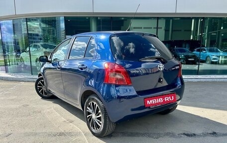Toyota Yaris III рестайлинг, 2008 год, 500 000 рублей, 6 фотография
