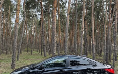 Hyundai Solaris II рестайлинг, 2014 год, 920 000 рублей, 3 фотография