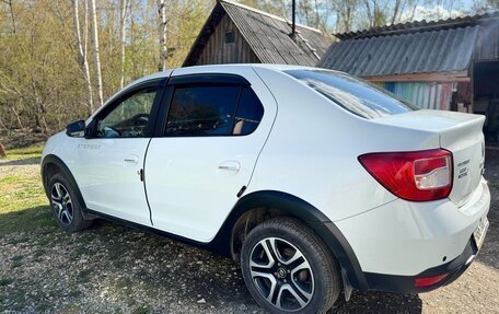Renault Logan II, 2018 год, 1 105 000 рублей, 4 фотография