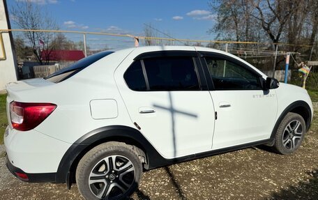 Renault Logan II, 2018 год, 1 105 000 рублей, 3 фотография