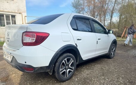 Renault Logan II, 2018 год, 1 105 000 рублей, 5 фотография