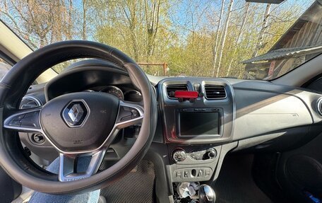 Renault Logan II, 2018 год, 1 105 000 рублей, 13 фотография
