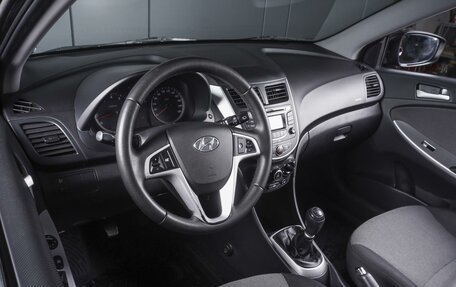 Hyundai Solaris II рестайлинг, 2011 год, 669 000 рублей, 6 фотография