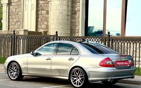 Mercedes-Benz E-Класс, 2008 год, 899 000 рублей, 4 фотография