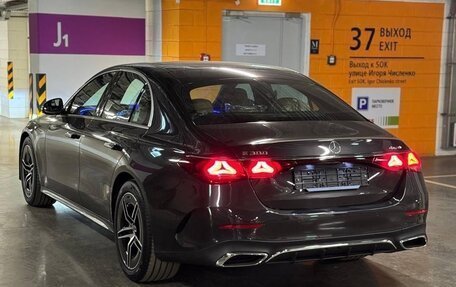 Mercedes-Benz E-Класс, 2024 год, 10 200 000 рублей, 4 фотография