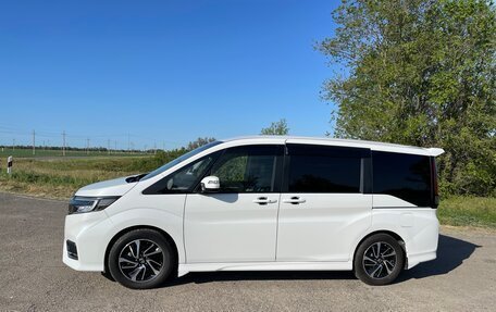 Honda Stepwgn IV, 2019 год, 2 900 000 рублей, 4 фотография