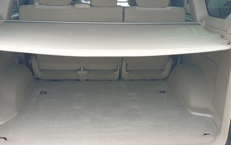 Toyota Land Cruiser Prado 120 рестайлинг, 2006 год, 2 199 000 рублей, 10 фотография