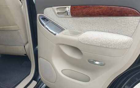 Toyota Land Cruiser Prado 120 рестайлинг, 2006 год, 2 199 000 рублей, 20 фотография