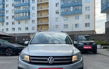 Volkswagen Tiguan I, 2011 год, 950 000 рублей, 2 фотография