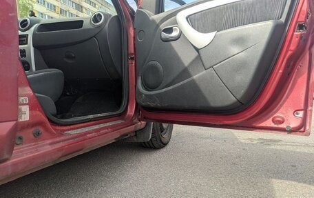 Renault Sandero I, 2010 год, 560 000 рублей, 14 фотография