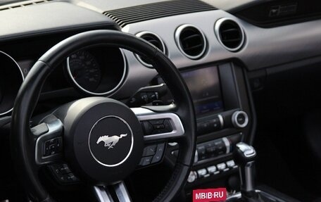 Ford Mustang VI рестайлинг, 2019 год, 3 150 000 рублей, 2 фотография