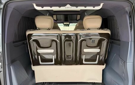 Mercedes-Benz V-Класс, 2022 год, 5 890 000 рублей, 7 фотография