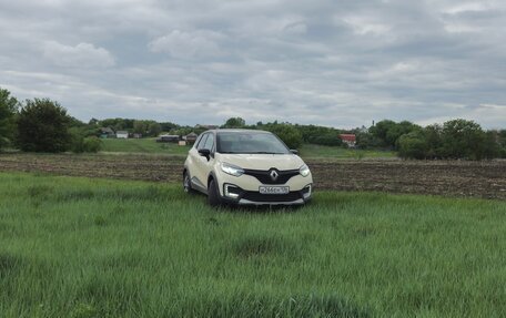 Renault Kaptur I рестайлинг, 2017 год, 1 250 000 рублей, 4 фотография