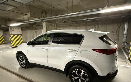 KIA Sportage IV рестайлинг, 2018 год, 2 300 000 рублей, 3 фотография
