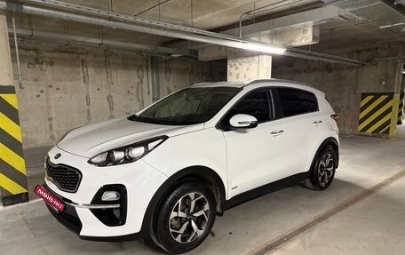 KIA Sportage IV рестайлинг, 2018 год, 2 300 000 рублей, 5 фотография
