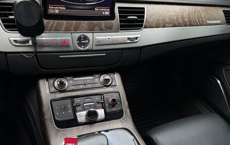 Audi A8, 2010 год, 2 700 000 рублей, 11 фотография