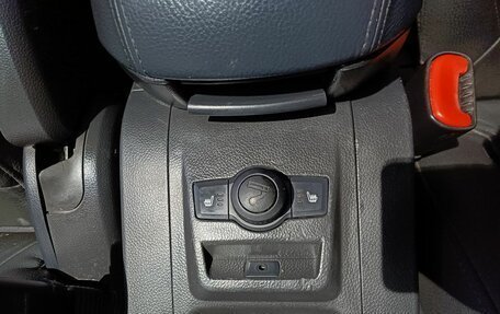 Opel Antara I, 2010 год, 935 000 рублей, 14 фотография