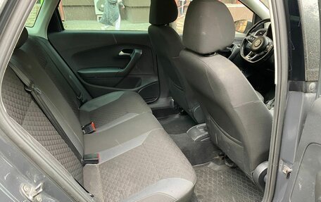 Volkswagen Polo VI (EU Market), 2018 год, 800 000 рублей, 28 фотография