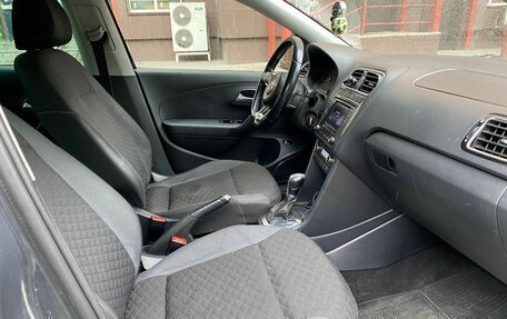 Volkswagen Polo VI (EU Market), 2018 год, 800 000 рублей, 31 фотография