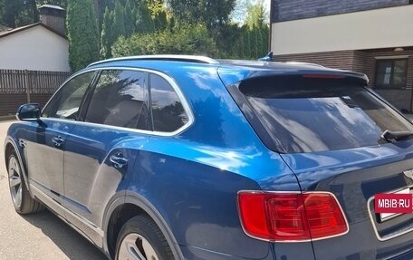 Bentley Bentayga I, 2017 год, 12 000 000 рублей, 3 фотография