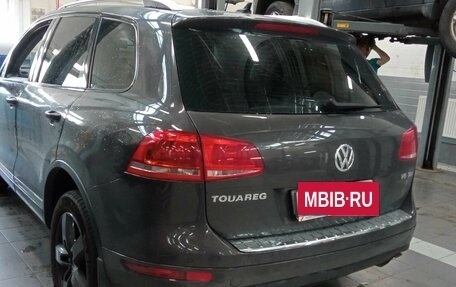 Volkswagen Touareg III, 2011 год, 2 080 000 рублей, 4 фотография