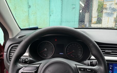 KIA Rio IV, 2018 год, 1 530 000 рублей, 25 фотография