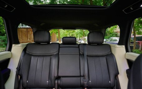 Land Rover Range Rover IV рестайлинг, 2022 год, 16 000 000 рублей, 14 фотография