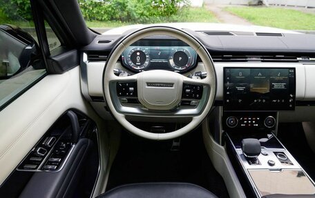 Land Rover Range Rover IV рестайлинг, 2022 год, 16 000 000 рублей, 25 фотография