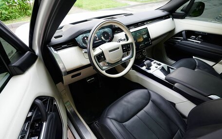 Land Rover Range Rover IV рестайлинг, 2022 год, 16 000 000 рублей, 26 фотография