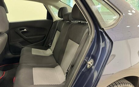 Volkswagen Polo VI (EU Market), 2013 год, 950 000 рублей, 14 фотография