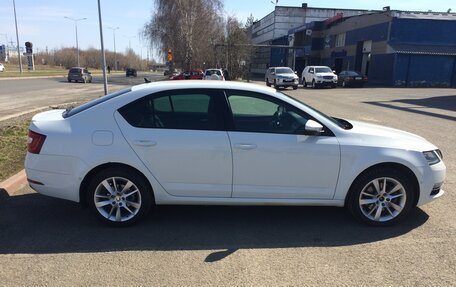 Skoda Octavia, 2018 год, 2 200 000 рублей, 3 фотография