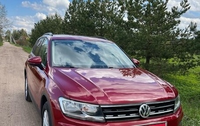 Volkswagen Tiguan II, 2018 год, 2 100 000 рублей, 1 фотография