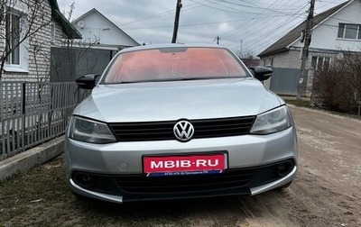 Volkswagen Jetta VI, 2013 год, 945 000 рублей, 1 фотография