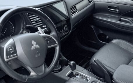 Mitsubishi Outlander III рестайлинг 3, 2013 год, 1 620 000 рублей, 9 фотография