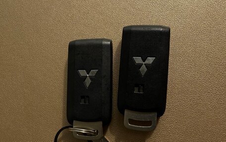 Mitsubishi Outlander III рестайлинг 3, 2013 год, 1 620 000 рублей, 14 фотография