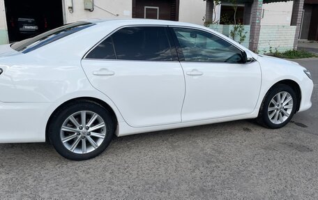 Toyota Camry, 2016 год, 1 900 000 рублей, 2 фотография